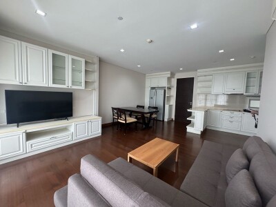 ไอวี่ ทองหล่อ / IVY THONGLOR