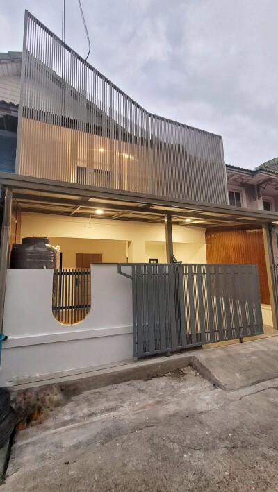 บ้านพฤกษา 12/1 รังสิต คลอง 3 / 18 ตรว., 3 ห้องนอน, 2 ห้องน้ำ, ห้องครัวใหญ่+มินิบาร์ สไตล์วินเทจ