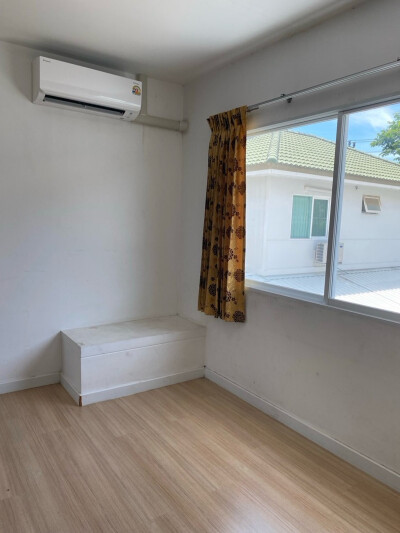 อินดี้ ประชาอุทิศ 90-9