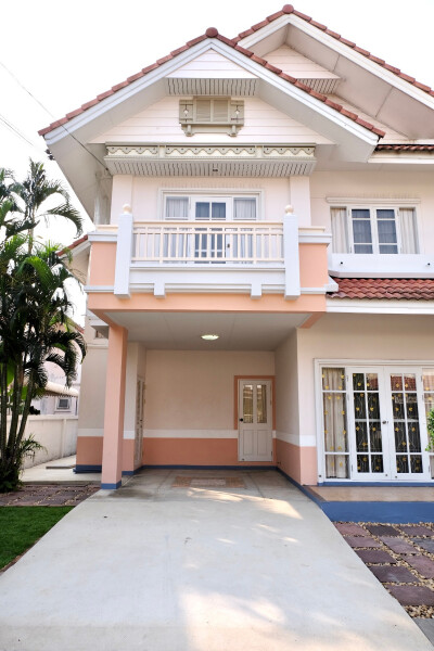 พาร์คเวย์ ชาเล่ต์ รามคำแหง