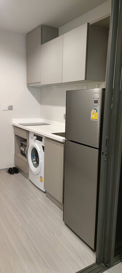 ไลฟ์ ลาดพร้าว / Life Ladprao