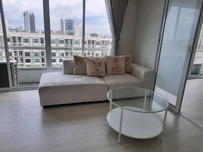 เดอะ วอเตอร์ฟอร์ด รอยัล สูท เสนานิคม / The Waterford Royal Suit Senanikom