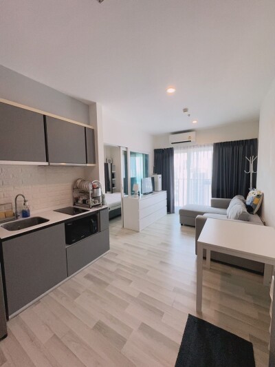 เดอะ คีย์ สาทร - เจริญราษฎร์ / The Key Sathorn - Charoenrat