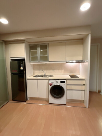 เดอะ บางกอก ถนนทรัพย์ / The Bangkok Thanon Sub