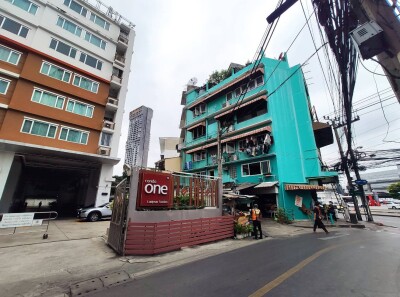 วัน ลาดพร้าว สเตชั่น / One Ladprao Station (Ladprao 18)