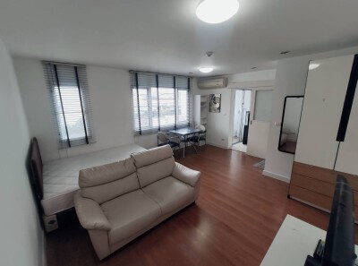 วัน ลาดพร้าว สเตชั่น / One Ladprao Station (Ladprao 18)