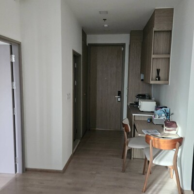 เซ็นทริค รัชโยธิน / 90 ตรม. ชั้น 19-8