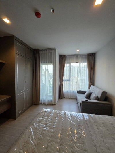 ไลฟ์ อโศก - พระราม 9 / Life Asoke - Rama 9