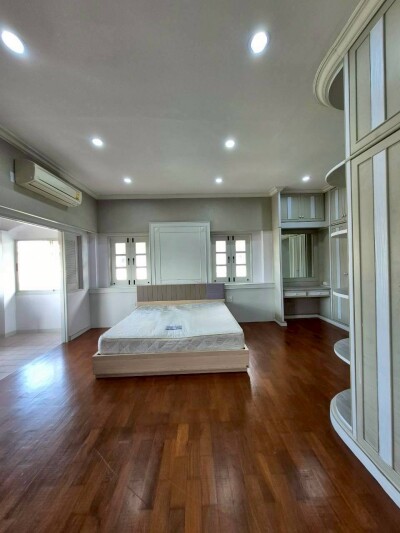 เอเวอร์กรีน ซิตี้