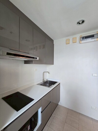 คิวเฮ้าส์ สาทร / 2 ห้องนอน 2 ห้องน้ำ ชั้น  33 ขนาด  71 ตรม