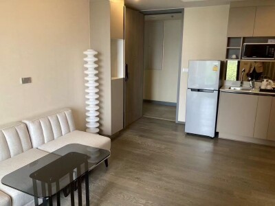 โคโค่ พาร์ค พระราม 4 / 42ตรม.