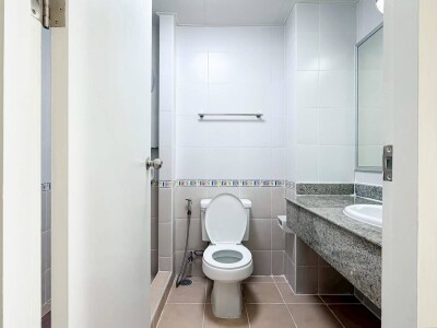 ยูคอมเพล็กซ์ คอนโดมิเนียม / U Complex Condominium-9