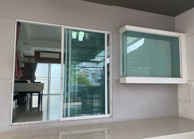 อินดี้ ประชาอุทิศ 90-2