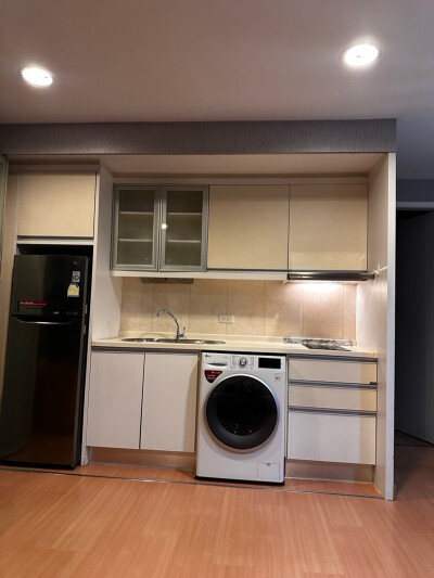 เดอะ บางกอก ถนนทรัพย์ / The Bangkok Thanon Sub