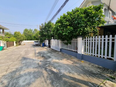 พฤกษาวิลเลจ 6 / 4 ห้องนอน บน 3 ล่าง 1(ทำเสริม) มี 2 ห้องน้ำ-2