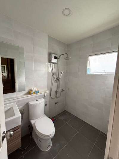 บ้านแฝด สวย ตกแต่งพร้อม ทำเลดี สงบ ปลอดภัย ใกล้แหล่งชุมช