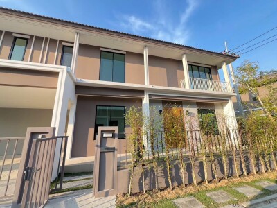 ไซมิส โฮล์ม พหลฯ - วิภาวดี / บ้านเดี่ยว 2 ชั้น  4 ห้องนอน  5 ห้องน้ำ-3