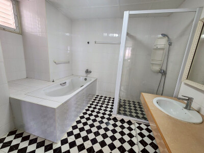 ไท ปิง ทาวเวอร์ / Tai Ping Towers