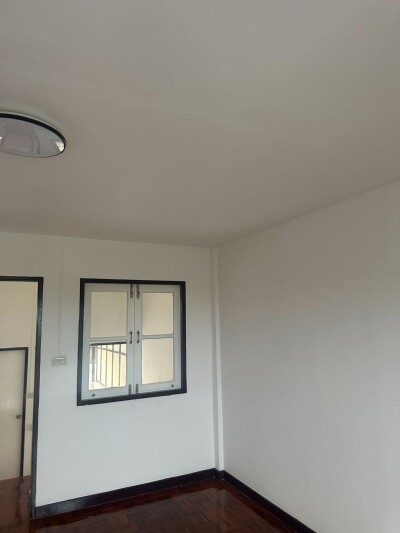 ทาวเฮ้าส์ 3 ชั้น พร้อมอยู่ พุทธมณฑลสาย 5-10