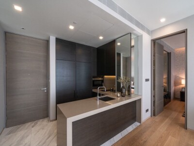 ศาลาแดง วัน / พื้นที่ใช้สอย 57.70 ตร.ม. ชั้นที่ 6 *