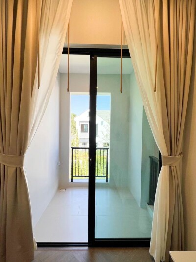 นันทวัน พระราม 9 - กรุงเทพกรีฑาตัดใหม่ / 🛏️ 4 ห้องนอน 🚿 5 ห้องน้ำ 🚗 ที่จอดรถ 3 คัน