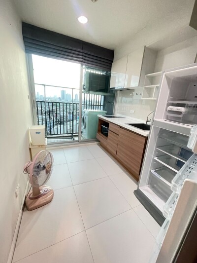 ฟิวส์ จันทน์ - สาทร / Fuse Chan - Sathorn