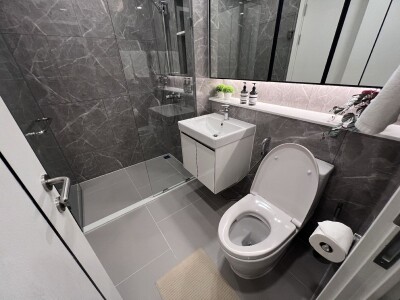 แมสซารีน รัชโยธิน / - ชั้น 21 ขนาด 42ตรม.-22