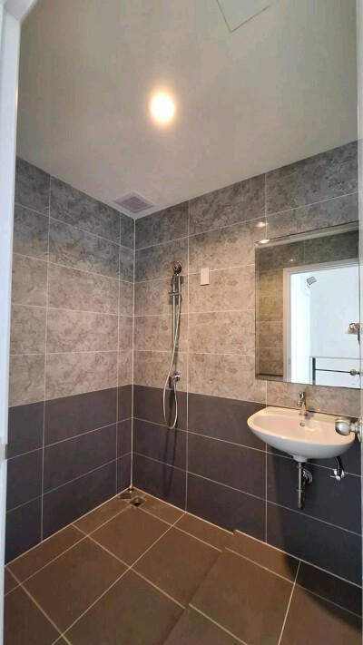 เอ็มไลฟ์ ลำลูกกา - คลอง 4-16