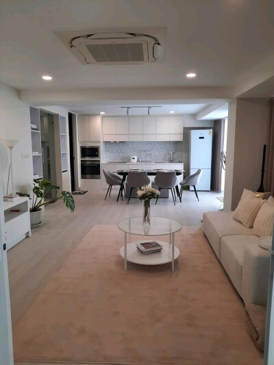 เดอะ วอเตอร์ฟอร์ด รอยัล สูท เสนานิคม / The Waterford Royal Suit Senanikom