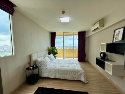 เอ็มโซไซตี้ คอนโดมิเนียม / M Society Condominium