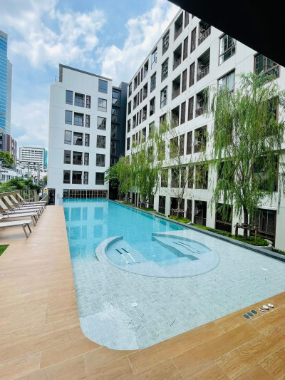 ควินทารา มาย‘เซน พร้อมพงษ์ / QUINTARA MHy’ZEN PHROM PHONG