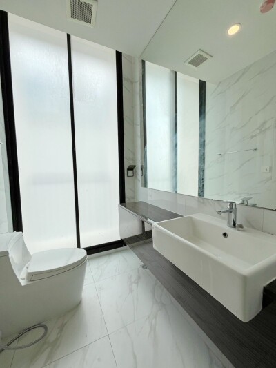 โนเบิล บี ไนน์ทีน / 🛏 2 ห้องนอน | 🚿 2 ห้องน้ำ 📐 พื้นที่ใช้สอย 60.84 ตร.ม.