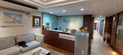 ขาย สำนักงานสารินเพลส ซอยรัชดาภิเษก 46 (ใกล้เมเจอร์รัชโยธิน) ตั้งอยู่ชั้นล่างสุด