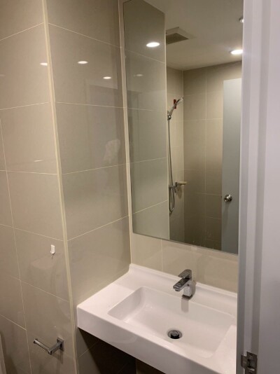 เอ สเปซ เมกา / A space Mega-10