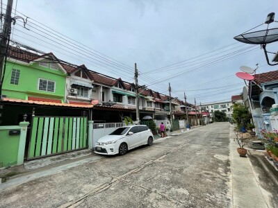 🏡 ขายทาวน์เฮ้าส์ 2 ชั้น หมู่บ้านสวนผักวิลเลจ