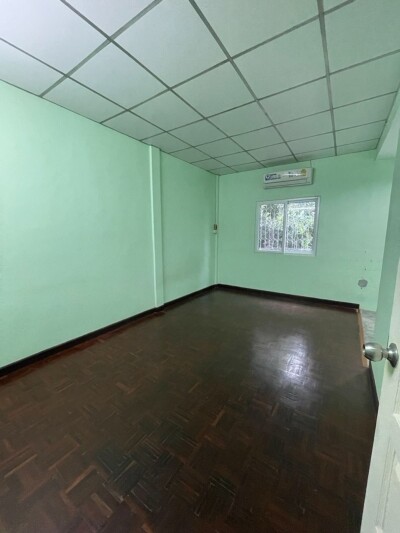 🏡 ขายทาวน์เฮ้าส์ 2 ชั้น หมู่บ้านสวนผักวิลเลจ