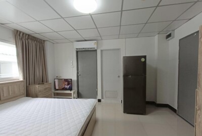 ลุมพินี เซ็นเตอร์ แฮปปี้แลนด์ เฟส 1-4 /  25 ตร.ม ตึก b3ชั้น 7