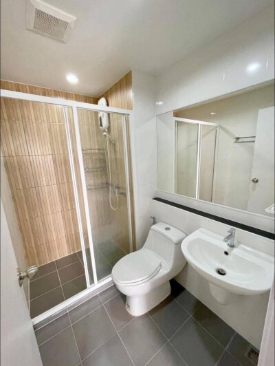 ไฮ ซีคอน สเตชั่น คอนโด / HI Seacon Station