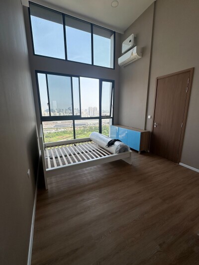 ไซมิส พระราม 9 (แลนด์มาร์ค @MRTA Station) / ห้องขนาด 70 ตรม. ชั้น 18 อาคาร C