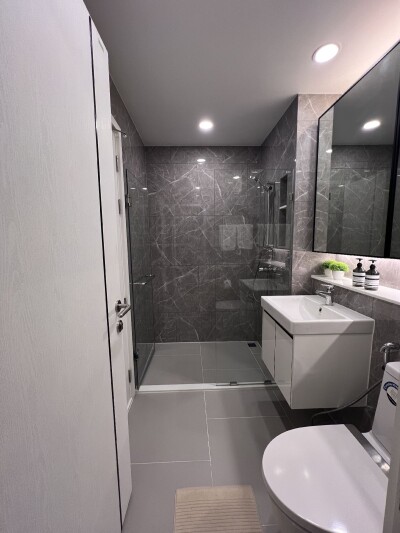 แมสซารีน รัชโยธิน / - ชั้น 21 ขนาด 42ตรม.-23