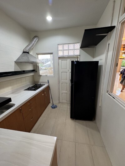 รสา สแปนิช คอร์ทยาร์ด-9