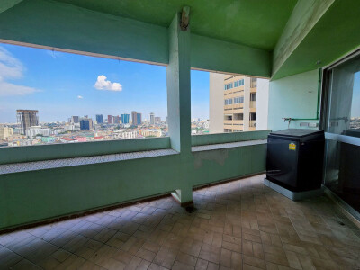 ไท ปิง ทาวเวอร์ / Tai Ping Towers