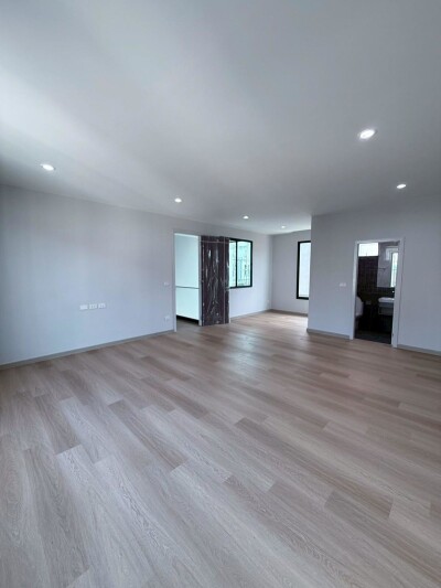 กราวิเทีย พระราม 2-ท่าข้าม-7