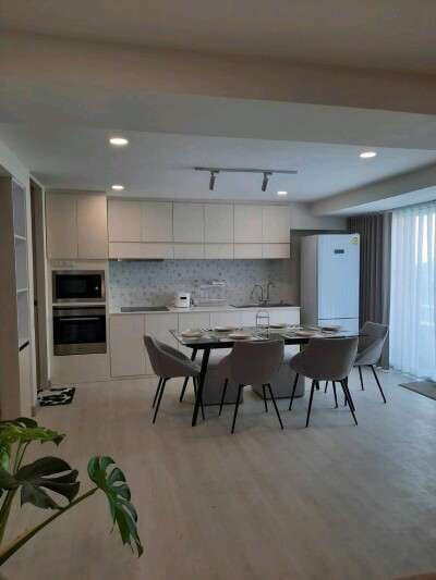 เดอะ วอเตอร์ฟอร์ด รอยัล สูท เสนานิคม / The Waterford Royal Suit Senanikom