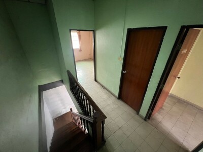 ทาวน์เฮ้าส์ 2 ชั้น ทำเลทอง "เลี่ยงเมืองปากเกร็ด"