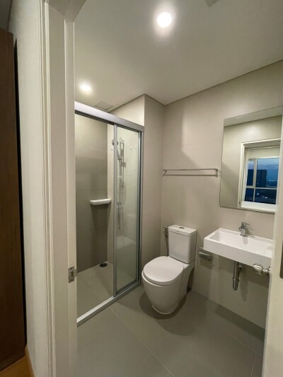 ลุมพินี เพลส พระราม 3 - ริเวอร์ไรน์ / 28.5 ตรม  ชั้น16