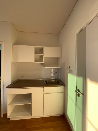 ลุมพินี เพลส พระราม 3 - ริเวอร์ไรน์ / 28.5 ตรม  ชั้น16