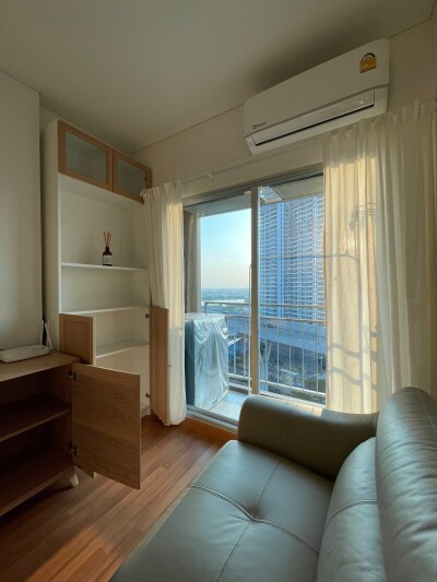 ลุมพินี เพลส พระราม 3 - ริเวอร์ไรน์ / 28.5 ตรม  ชั้น16