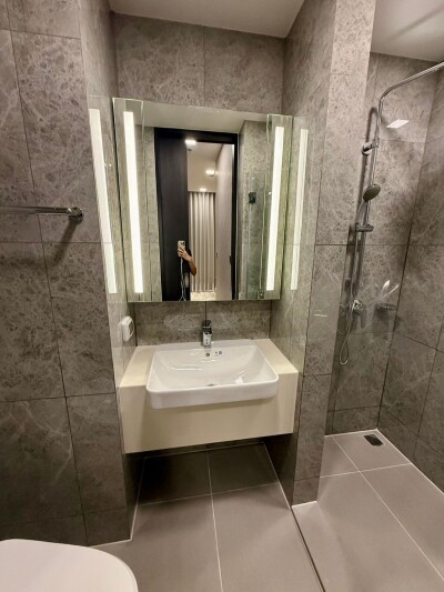 โนเบิล อราวน์ อารีย์ / Noble Around Ari