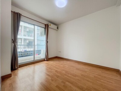 ซิตี้ รีสอร์ท รัชดา - ห้วยขวาง / 62 ตรม .